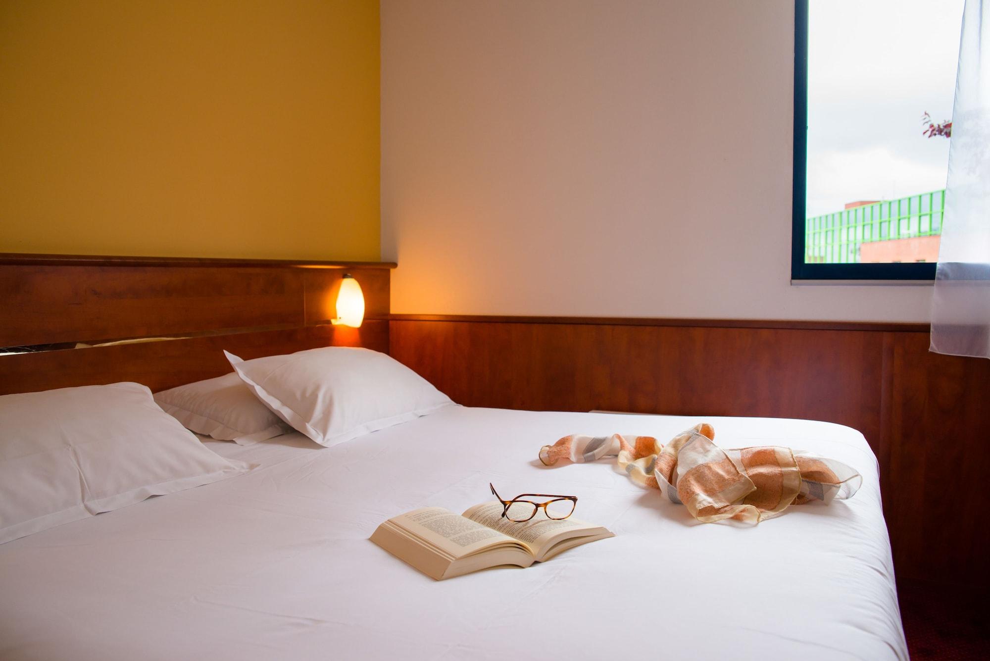 Brit Hotel Rennes St Gregoire - Le Villeneuve Saint-Grégoire Kültér fotó