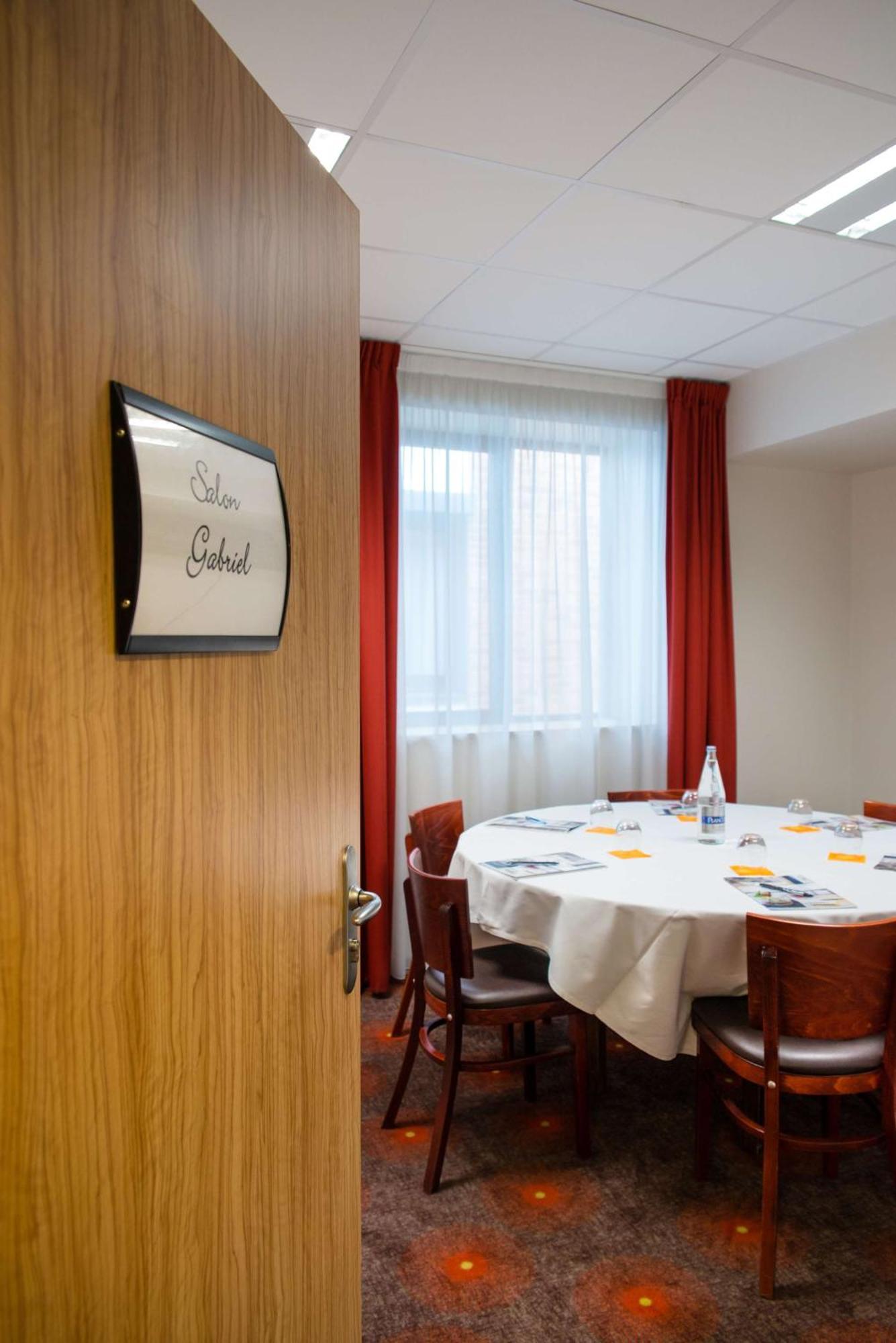 Brit Hotel Rennes St Gregoire - Le Villeneuve Saint-Grégoire Kültér fotó