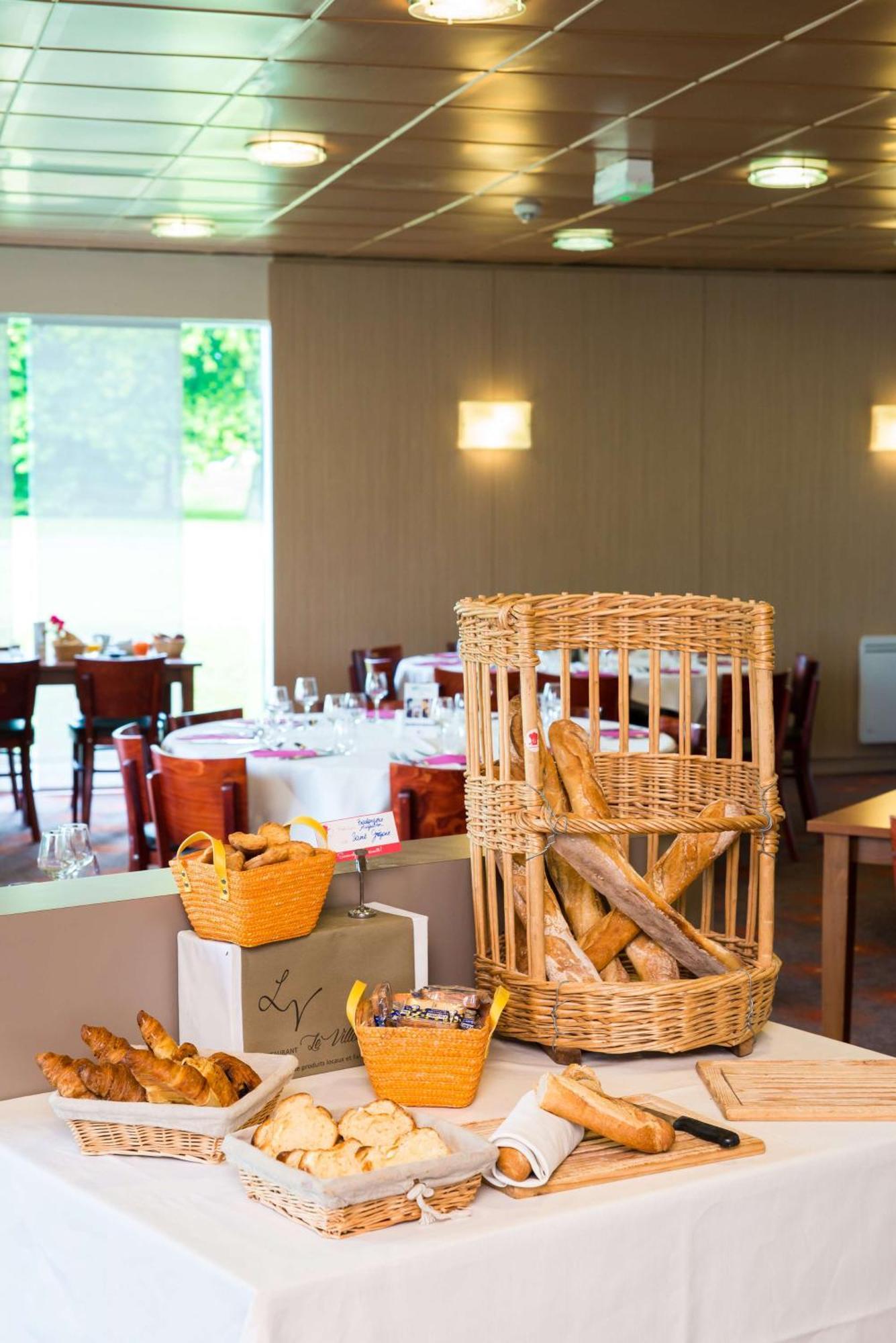 Brit Hotel Rennes St Gregoire - Le Villeneuve Saint-Grégoire Kültér fotó
