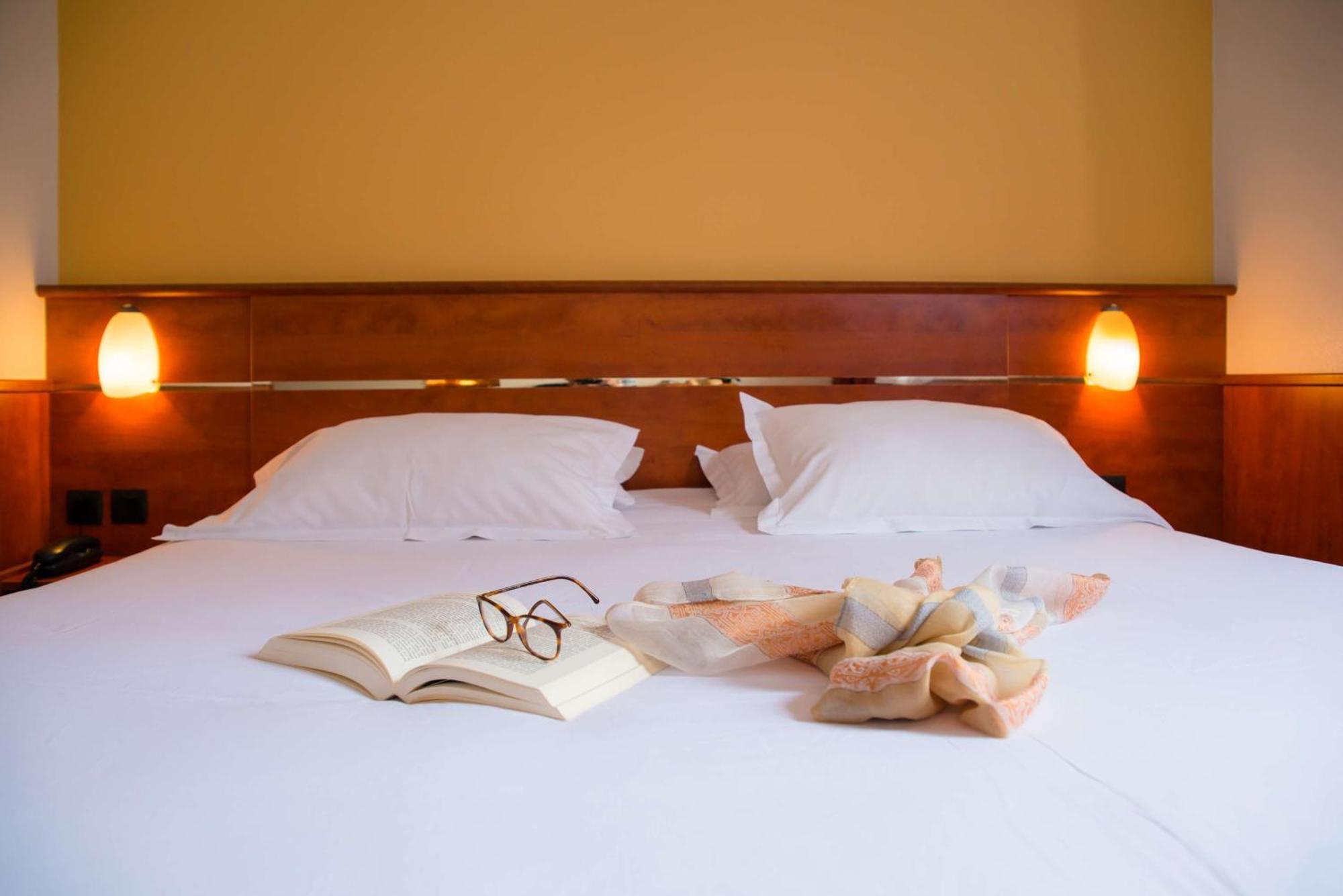 Brit Hotel Rennes St Gregoire - Le Villeneuve Saint-Grégoire Kültér fotó
